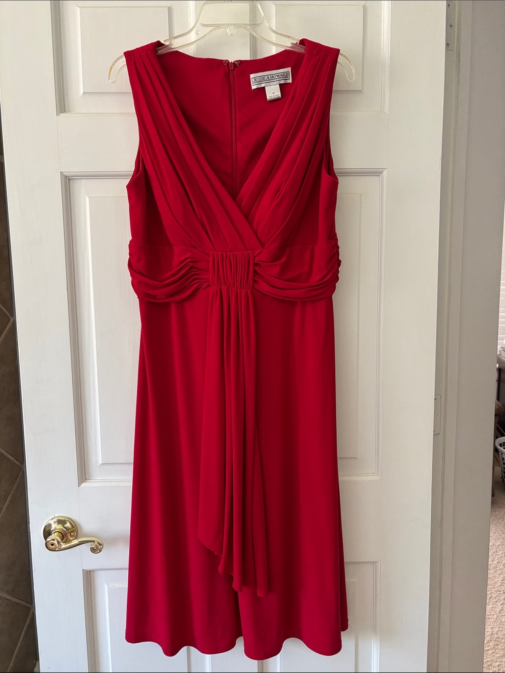 Jessica Howard Red Sleeveless V-Neck Midi Dress